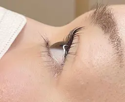 次世代まつげパーマ トリートメント&美容コーティング付