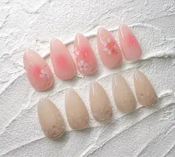 桜ネイル🌸🌸🌸🌸🌸 オフ込み 💅🩷🩷🩷♪4980円