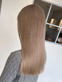 【⚠️ムラ修正限定⚠️】ムラ修正ブリーチ＋ケアカラー/前処理込み/ロング料金あり/シャンプーブロー込み