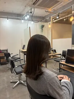 【韓国風が人気☆】顔周りカット+シードオイルカラー