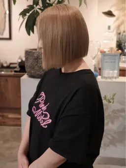 ブリーチ＋カラー＋トリートメント