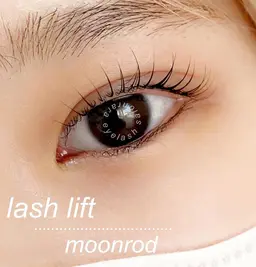 次世代まつ毛パーマ✨ラッシュリフト👀✨アイシャンプー&トリートメント付き✨