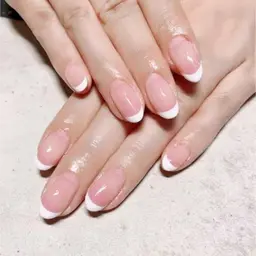 フレンチネイル