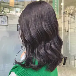 【🌈月、火、金曜日18時限定🌈】💇‍♀️カット+ケアトリートメント🧴【3cm以上切る方限定】