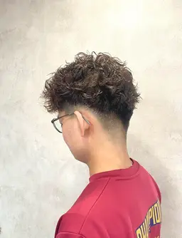 🔥イメチェンして垢抜けたい方に🔥　　　　メンズカット＋ツイスパパーマ#メンズパーマ#スパイキー#フェード