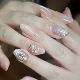 ちゅるんマグネット✨ビジューアート