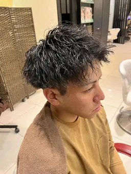 カット＋ツイストスパイラルパーマ＋潤いトリートメント