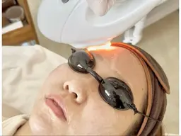 光ケアで圧倒的透明感【しみ/くすみ/たるみ/毛穴】韓流肌へ導くフォトケア