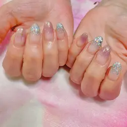 ワンカラーorラメグラ(ベースクリアのみ)+(パーツ1本無料)+(長さ出し無)