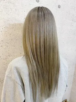 【ミニモ学割】ダブルカラー【低ダメージケアブリーチ使用 】+似合わせカット+トリートメント