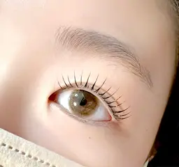 🌻ギュン上げ希望　長さ最大限まつ毛パーマ🌻　ストレートデザイン二重さん向きです