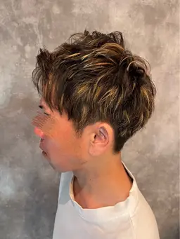 【ハイライト】ハイライト+全体カラー+トリートメント