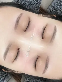 《レディース歓迎》 眉毛WAXスタイリング×ハリウッドブロウリフト🌷  ​〜​新規限定​〜​