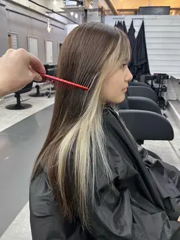 【ミニモ限定クーポン⭐️】イヤリング部分ブリーチ＋フルカラー＋2STEPトリートメント（ケアブリーチ希望＋2000円）