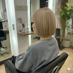 似合わせボブカット+ダブルカラー（ブリーチ有り）+髪質改善トリートメント