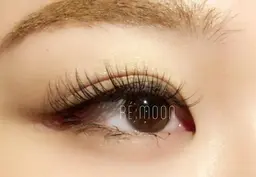 🍊フラットラッシュ【150本】🍊羽根のような付け心地？！軽いのに持ちがいい✨+1,500円でブラウン変更👌🏼💕