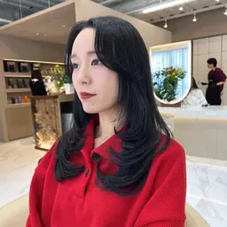 レイヤー推しの代表がレイヤーカットを切ります２５日13時からと14時半からモデル募集しております！予約dmまたはミニモ！