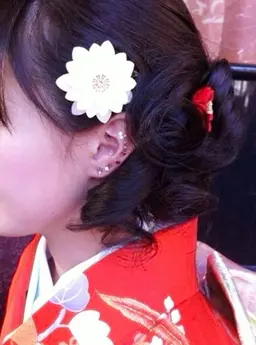 【2026成人式の方限定】イヤービューティセラピー®︎👂本気の耳ツボで小顔！むくみ解消でさらに可愛く💓化粧ノリ👍