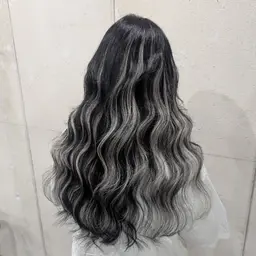 【最高級人毛シールエクステ】バージンシルク胸下1本/¥440[40本¥17600〜]＋艶カラー