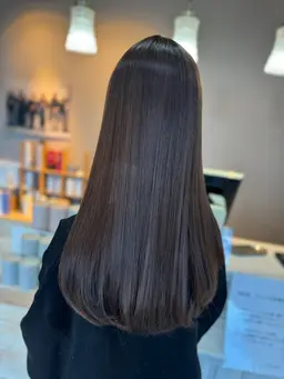 ヘアーを整え気持ちにスイッチを！カット＋縮毛矯正+超音波ケアー¥19000