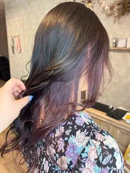 【さりげないかわいさ♡】カット+インナーカラー+うる艶トリートメント