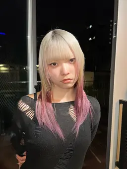 【12月限定メニュー】⭐️1ブリーチorリタッチ+カラー+艶髪トリートメント⭐️【ロング料金有り】