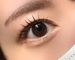 4月1~15日まで限定料金🪽14~20時🐰まつげパーマ💗約100種類のロッドから選定させていただきます◎