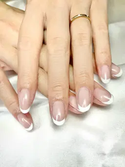 フレンチネイル