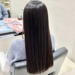 縮毛矯正＋カット（ミニモ学割）