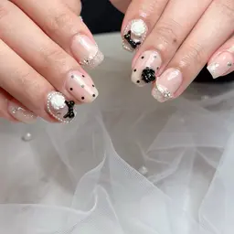 【平日18時まで🈹✨】持ち込みデザイン🎀(自爪)パーツ付け放題💖当日デザインの相談OK🫶🏻