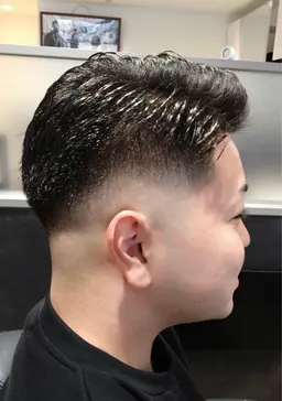 メンズフェードカット、シャンプー