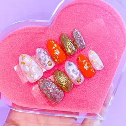 オーダーチップ☆フルオーダー制だから、デザイン自由☆お客様のサイズにピッタリのチップで外れにくいと好評です♪