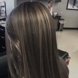 highlight ⊹ ࣪ ˖パーマ・黒染め・縮毛矯正・ブリーチ履歴がない方でお願いします！