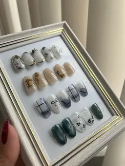 【手書きデザイン多め💗】ハンドネイル:miku限定定額