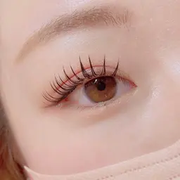 無料モデル❤️まつげエクステ80本〜100本🌟梅田駅すぐ❗️トップアイデザイナーの指導も含むレッスンモデルとなります。