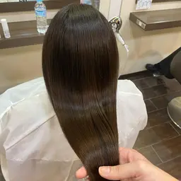 【扱いやすい髪ツヤサラな髪になりたい方必見💫】カット➕酸性ストレート➕りんご幹細胞トリートメント［髪質改善ストレート］