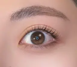 ‎【同時施術✮*｡ﾟ】🩵束感まつげパーマ＋美眉WAX(アイブロウワックス)🩵