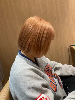 ヒアルロン酸入り！ダブルカラーモデル✨ワンブリーチでできる範囲内になります🎶透明感カラーにしたい方におすすめ！