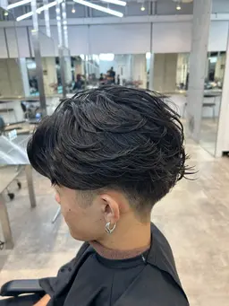 「今年のパーマで1番人気🙆‍♂️」カット➕フェザーパーマ