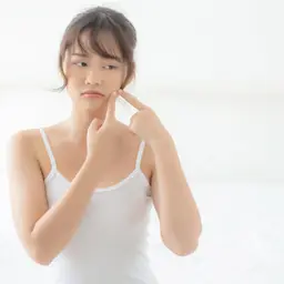 【春応援価格✨ ニキビ🫧・ポツポツ撃退🔥鎮静がこの価格‼︎早い者勝ち】毛穴洗浄✖️ビタミンC導入✖️モデリングパック