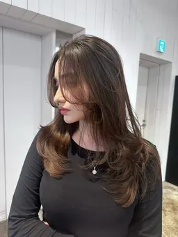 ザクザク海外風レイヤーカット💋＋内部補修トリートメント💄