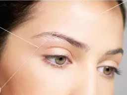 【糸脱毛】スレッディング でつるつるお肌に🫧眉毛+額 ¥2750(税込)
