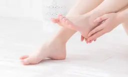 ふわふわ素足へ♡足裏角質ケア30分(フットバス付)