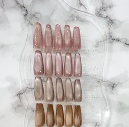 ちゅるんマグネットネイルオフ込み ︎💕︎︎5000円