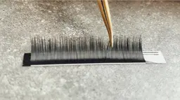 マツエクオフ＋アイシャンプーケア＋トリート剤付き