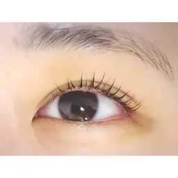 上まつげパーマ　ケラチン美容液フェニックスコーティング仕上げ✨