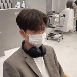 韓国本場スタイル🇰🇷[骨格矯正カット+ダウンパーマ］