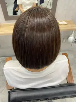 【最高級✨】乾かしただけでツヤツヤ⭐️髪質改善トリートメント+カット