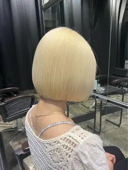 リピート様限定クーポン🖤‬【  ブリーチ➕カラー➕トリートメント 💞⠀】リタッチ可能⭕️