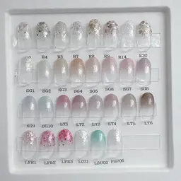 【Hand】華やか ラメグラデーション